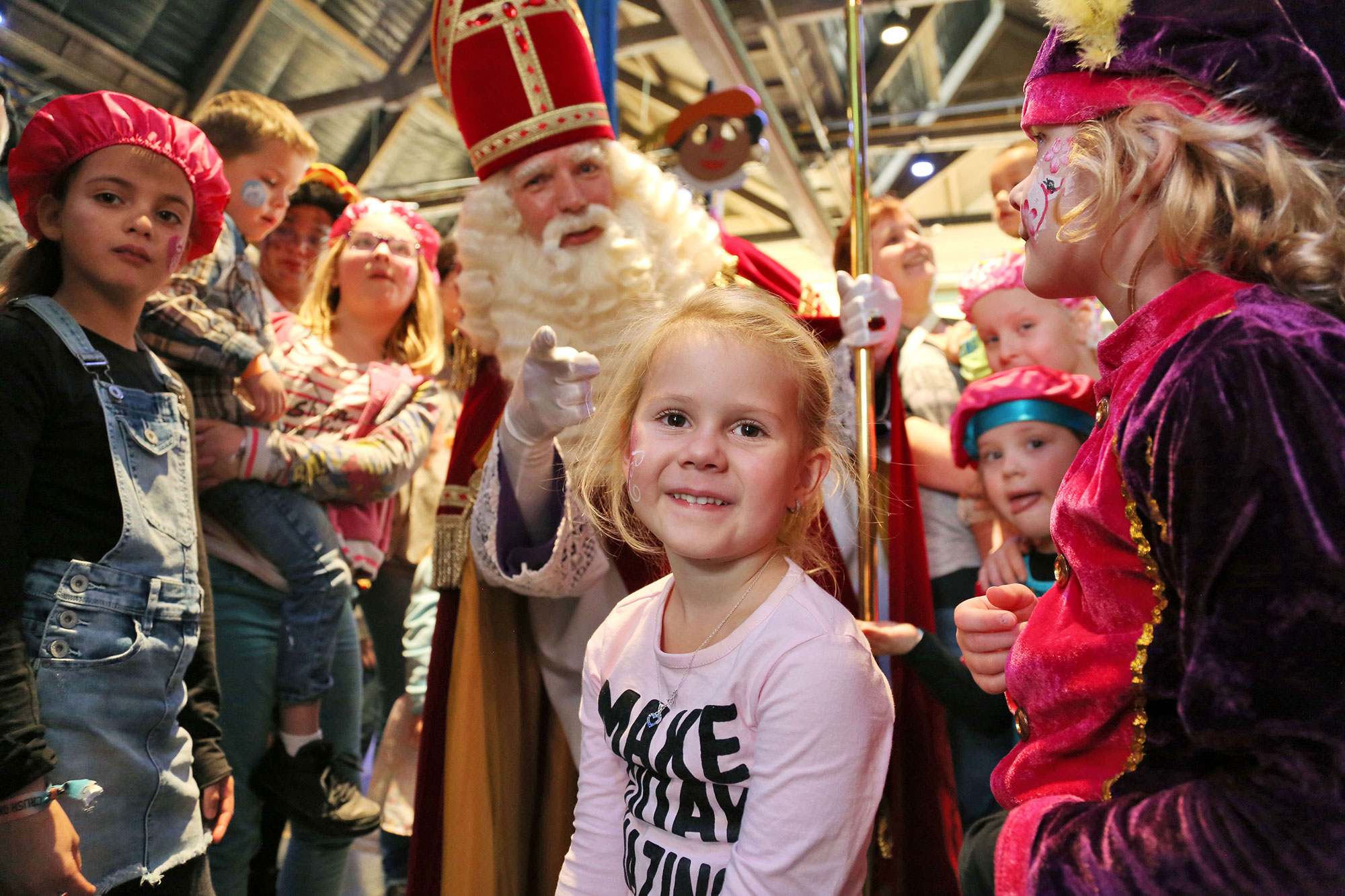 voorwoord ontwerp Geruststellen Sint Express Tour geeft 500 kinderen een onvergetelijk Sinterklaasfeest